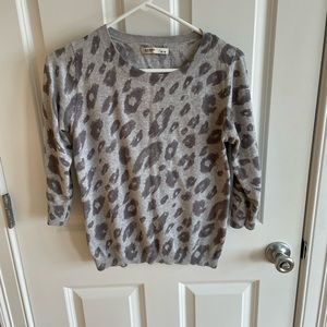 Old Navy Sweater 3/4 sleeves